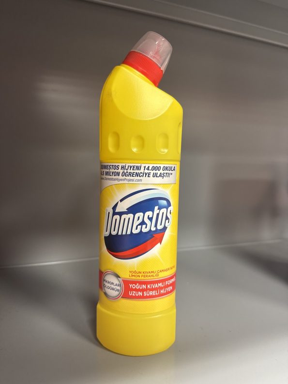 Domestos Yoğun Kıvamlı Çamaşır Suyu Limon Ferahlığı