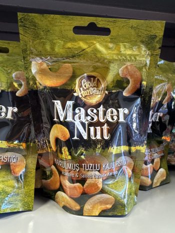 Gold Harvest Master Nut Roasted & Salted Cashew Kernels